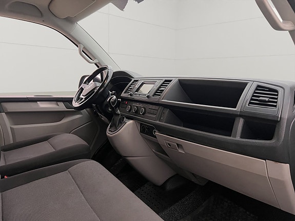 Volkswagen Transporter 25 of 29