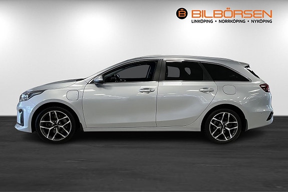 Kia Ceed 4 of 14