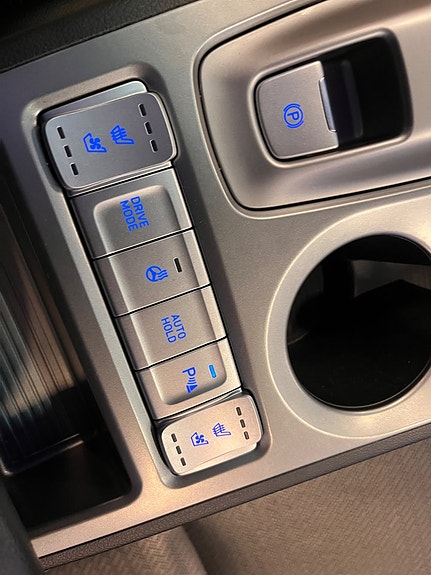 Hyundai Kona 15 of 21