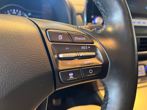 Hyundai Kona 11 of 21