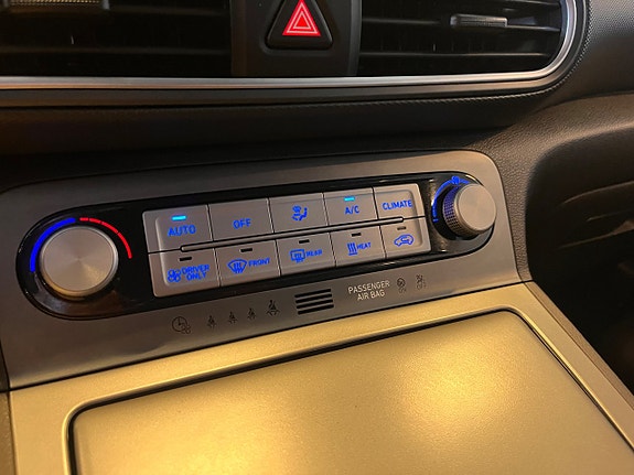 Hyundai Kona 17 of 21