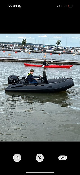 Gummibåt med 20hk Tohatsu 4-takt 2 of 2