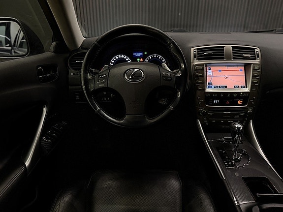 Lexus IS250 15 of 27