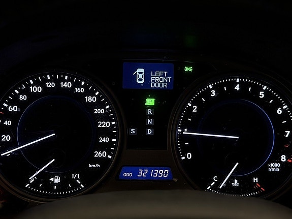 Lexus IS250 17 of 27
