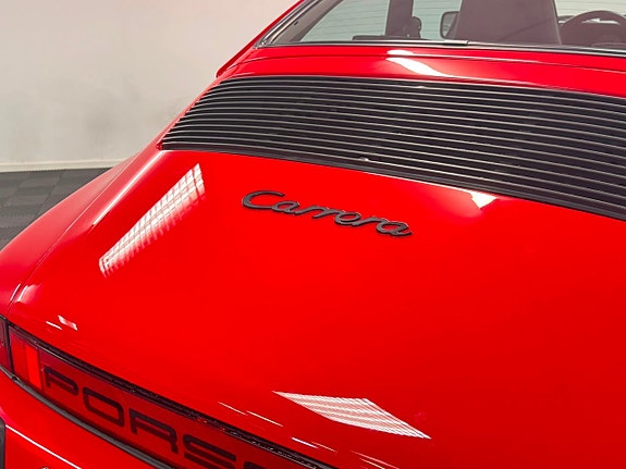 Porsche 911 Carrera 5 of 16