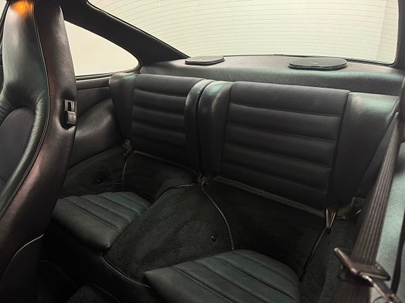 Porsche 911 Carrera 11 of 16