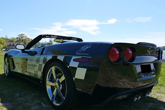 Chevrolet Corvette 4 of 6