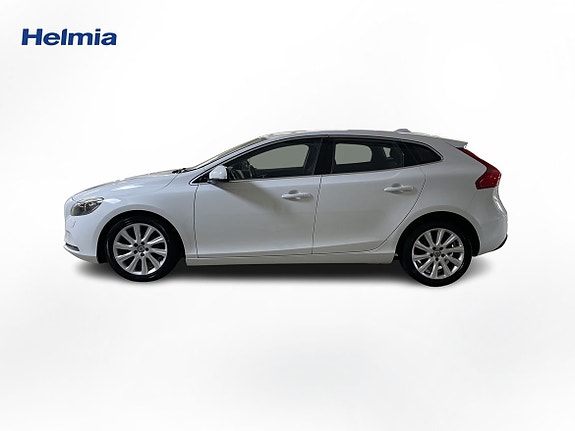 Volvo V40 2 of 14