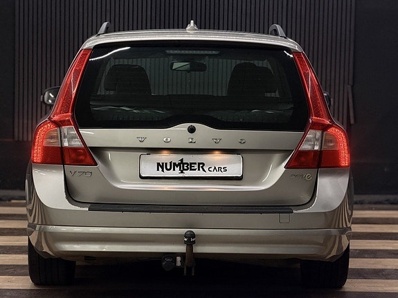 Volvo V70 10 of 23