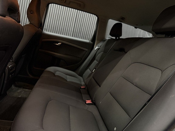 Volvo V70 12 of 23