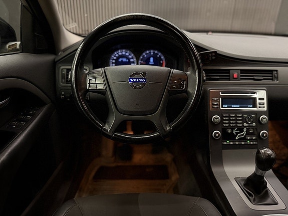 Volvo V70 18 of 23