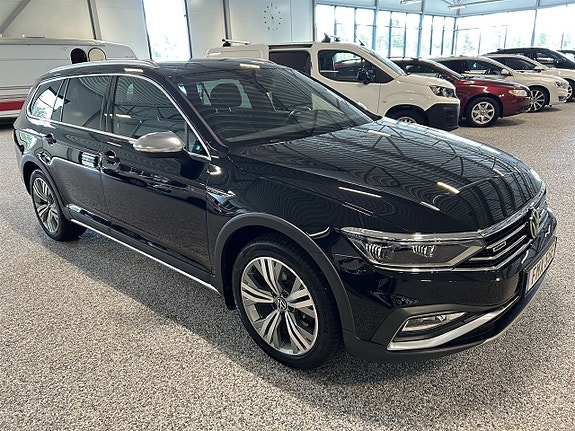 Volkswagen Passat Alltrack 5 of 26
