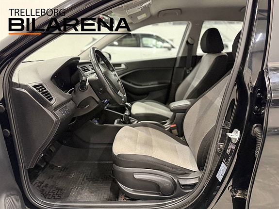 Hyundai i20 11 of 23