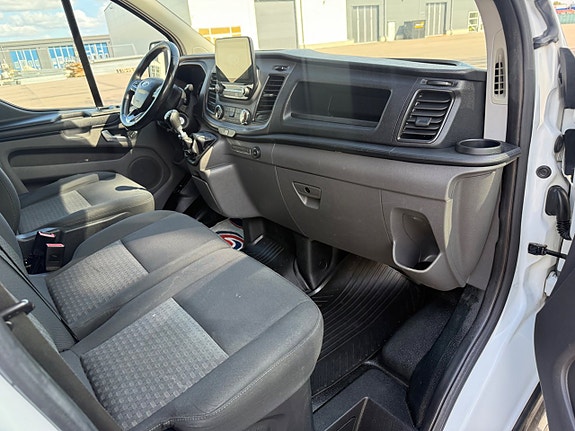 Ford Transit Custom 7 of 16
