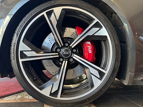 Audi RS4 8 of 15