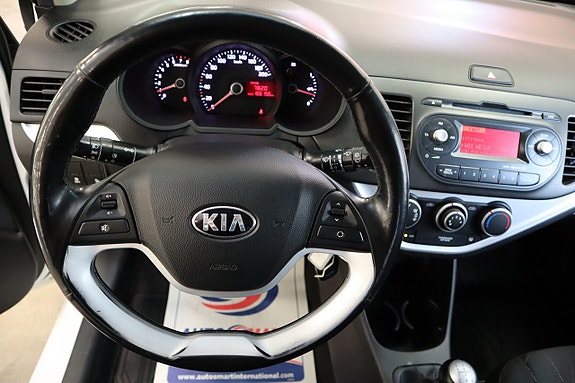 Kia Picanto 7 of 19