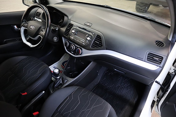 Kia Picanto 6 of 19