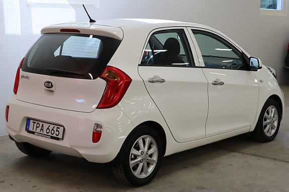 Kia Picanto 4 of 19