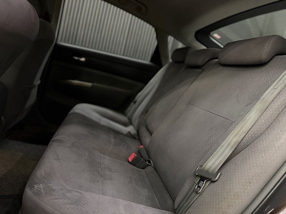 Toyota Prius 15 of 25