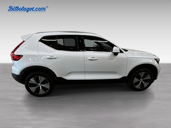 Volvo XC40 5 of 13