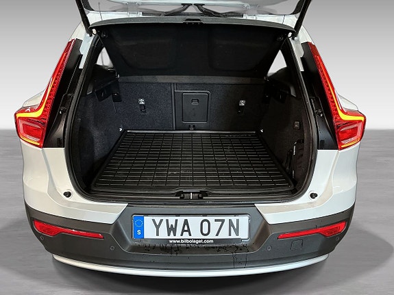 Volvo XC40 11 of 13