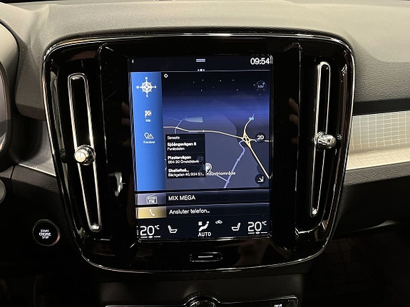Volvo XC40 13 of 13