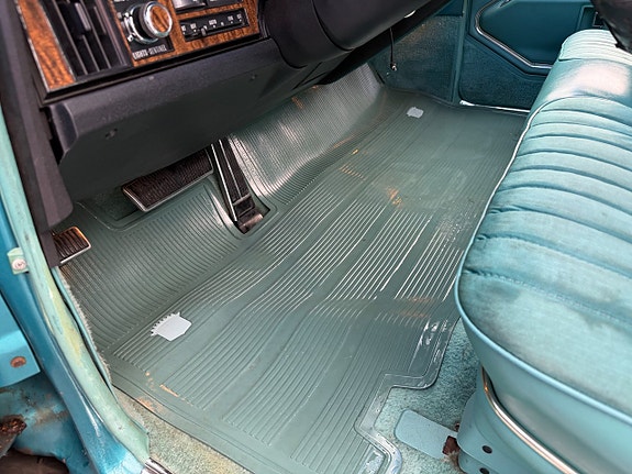 Cadillac Fleetwood 15 of 21