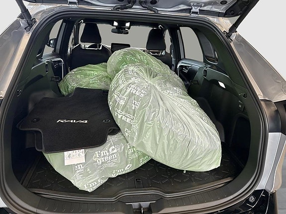 Toyota RAV4 10 of 13