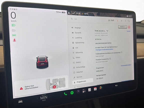 Tesla Model Y 26 of 30