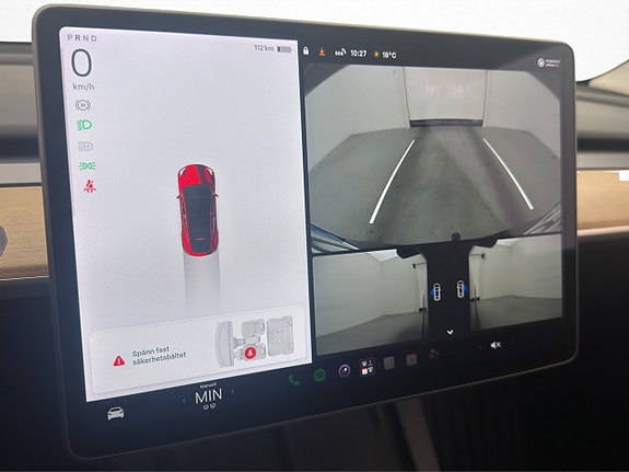Tesla Model Y 21 of 30