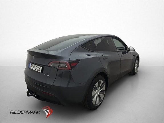 Tesla Model Y 9 of 30