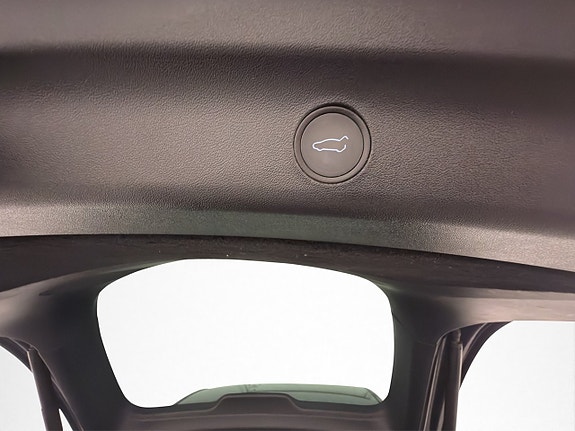 Tesla Model Y 30 of 30