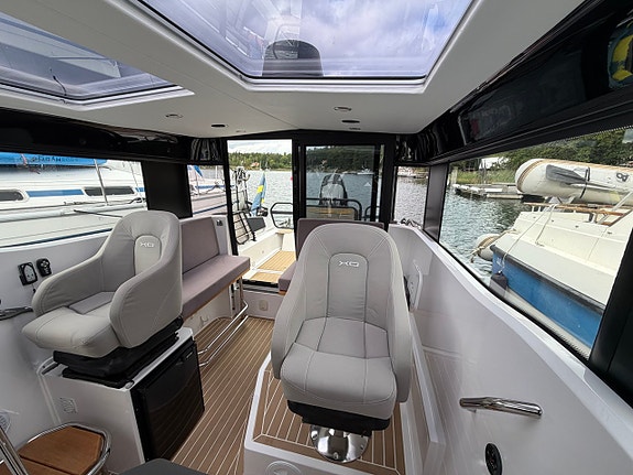 XO 270 Cabin - Suzuki DF350 DuoProp | Endast 213 h 8 of 15