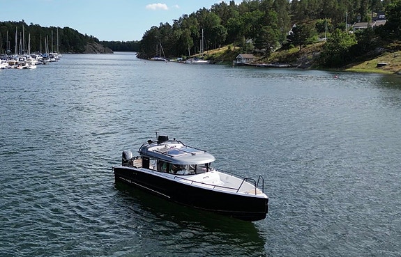 XO 270 Cabin - Suzuki DF350 DuoProp | Endast 213 h 4 of 15
