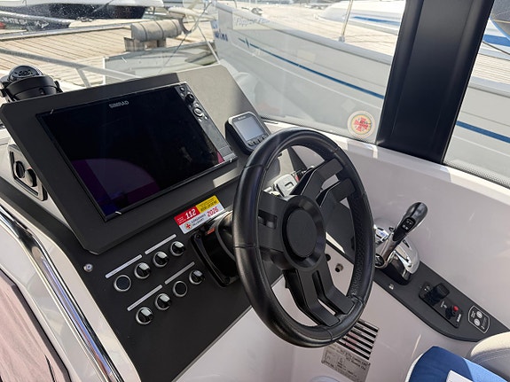 XO 270 Cabin - Suzuki DF350 DuoProp | Endast 213 h 5 of 15