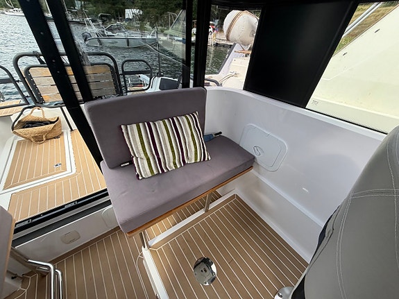 XO 270 Cabin - Suzuki DF350 DuoProp | Endast 213 h 11 of 15