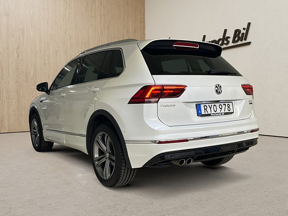Volkswagen Tiguan 2 of 7