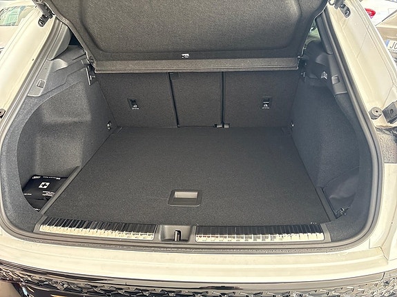 Audi Q3 13 of 14