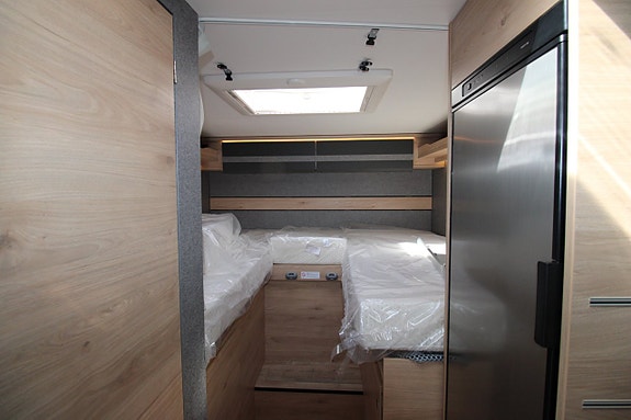 Dethleffs T 6815 Just Go 165 Hk Automat Fabriksny 3500 kg separata enkelsängar Trend Active 12 of 17