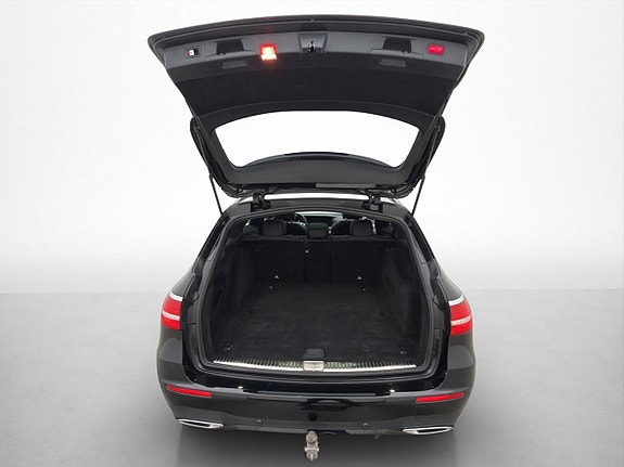 Mercedes-Benz E200 10 of 30