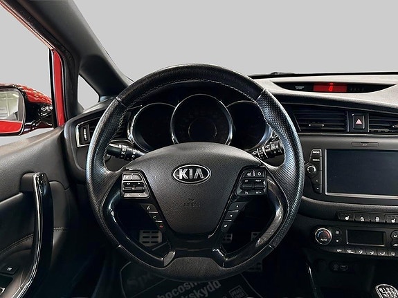 Kia Ceed 9 of 12