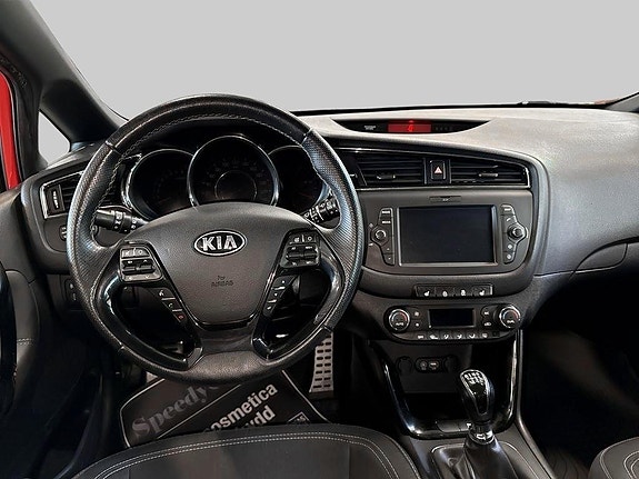 Kia Ceed 8 of 12