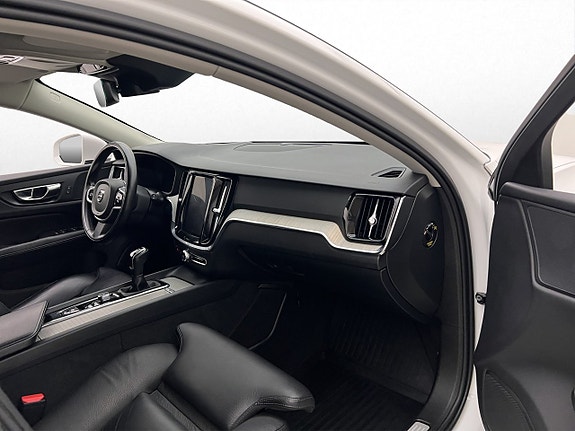 Volvo V60 30 of 30