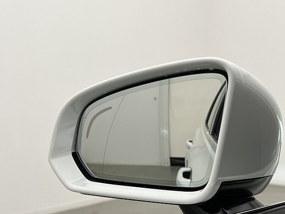 Volvo V60 14 of 30