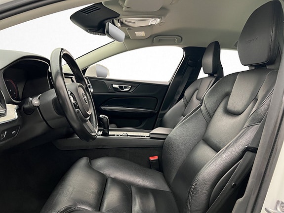 Volvo V60 12 of 30
