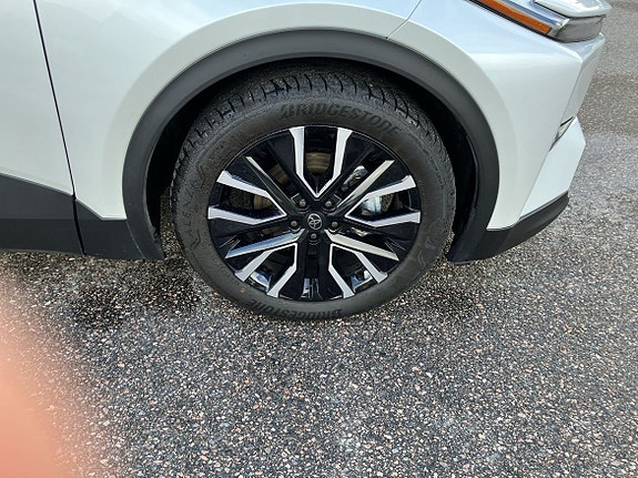Toyota C-HR 12 of 21