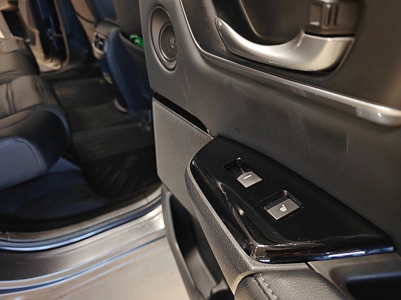 Honda CR-V 16 of 18