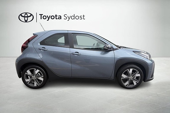 Toyota Aygo X 11 of 14