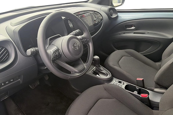 Toyota Aygo X 10 of 14