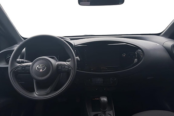 Toyota Aygo X 7 of 14